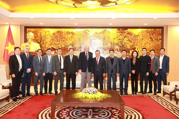 Chủ tịch UBND Thành phố Hà Nội tiếp ông Rehan Denemec cùng các nhà đầu tư